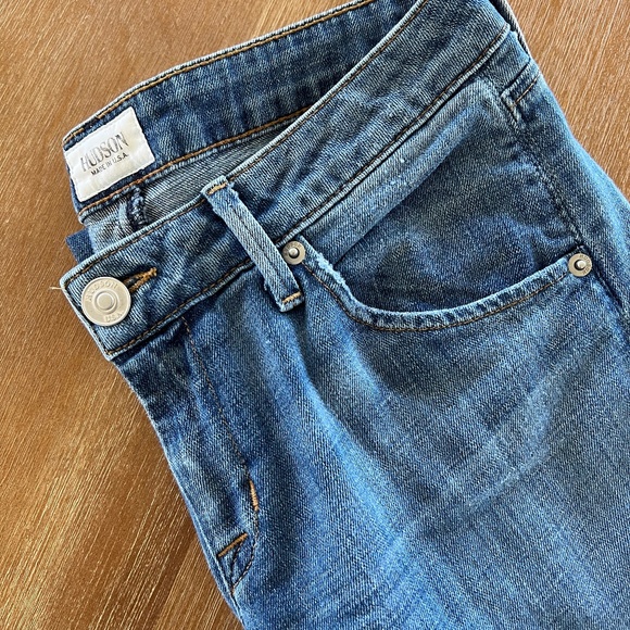 Hudson Signature Mid Risee Bootcut Jeans - Picture 2 of 6